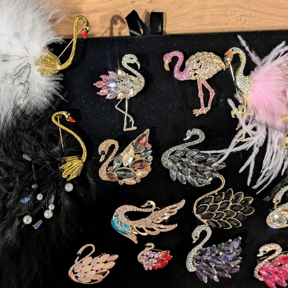 Colorful Brooch Collection - Picture 2 of 15